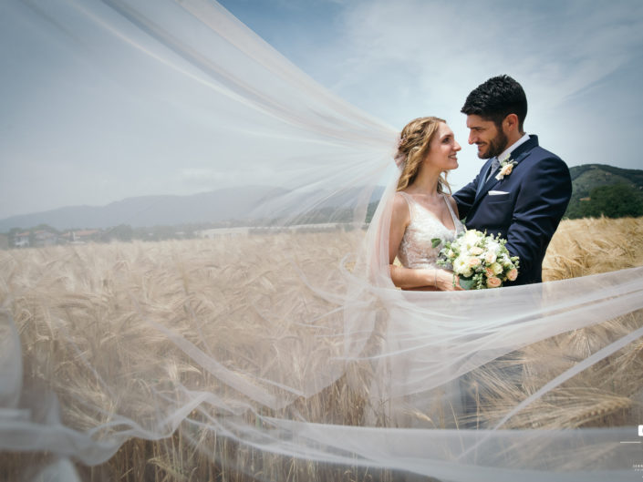 Matrimonio campo di grano villa luisa francesca