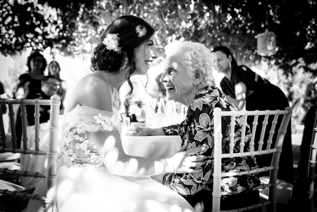 la sposa e la nonna incontri che restano nel tempo